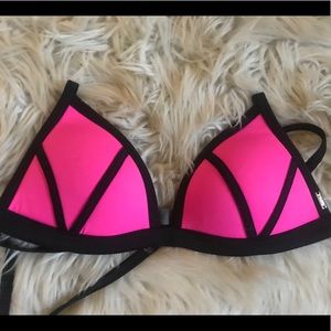 Victoria Secret Pink, Neon bikini top